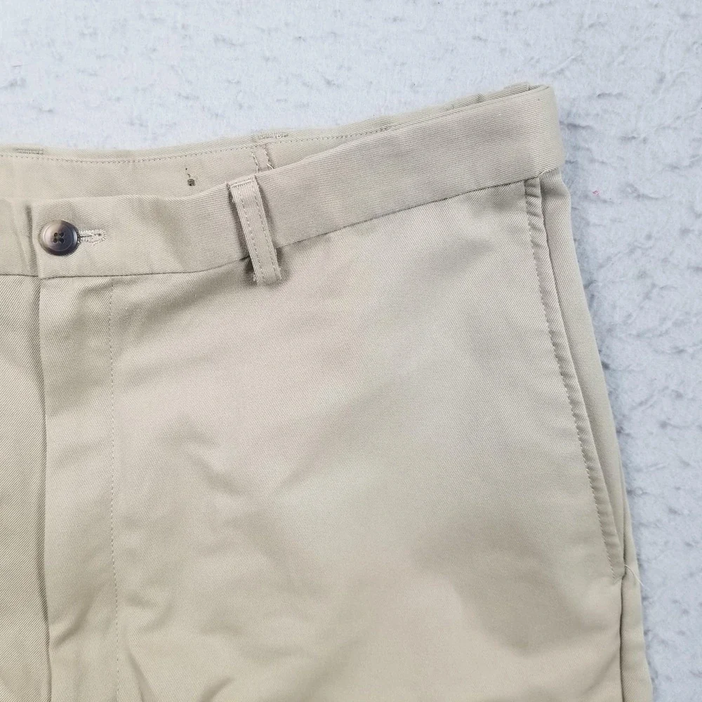 Haggar Shorts Mens 38 Beige Chino Polyester Microfiber‎ 10 Inseam Casual Summer